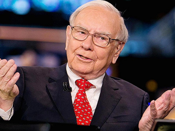 网上在线配资炒股公司 特朗普借巴菲特“背书”翻车，“股神”公司今年逆市涨近10%